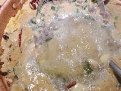 -洱火云南酸菜牛肉火锅(石景山当代商城店)