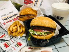 -The Habit Burger Grill 哈比特汉堡(复兴soho店)