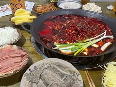-黄潇洒老火锅(九眼桥宏济巷店)