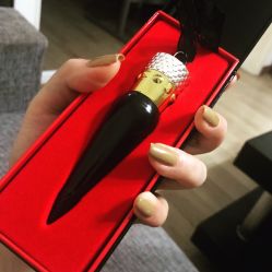 -蜜丝卡伦美甲美睫半永久