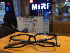 -MiRi眼镜连锁·蔡司·尼康控优点合作店(莘庄店)