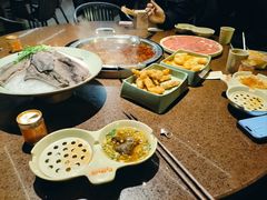 -巴倒烫陆派火锅山庄(南山总店)