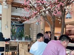 -蜜桃餐厅·伴山(湖滨商业街店)