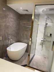 -香港倾城国际·美容美体中心