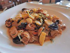 -洛漾舸船宴餐厅(洛漾半岛店)