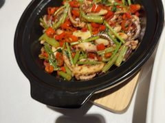 -八府香鸭·啫啫煲(华山路店)