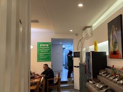 -毛辣果·贵州红酸汤牛肉火锅(西单店)