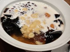 -RUXU入续糖水铺与包(卓悦中心店)