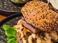 牛肉鹅肝汉堡-FAT COW(静安寺店)