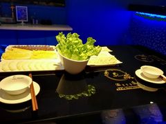 -唯爱KTV聚会餐厅(仙林东城汇店)