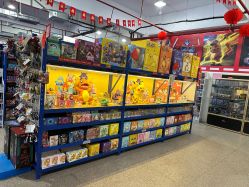 -逝水玩具折扣店