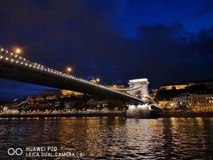 -多瑙河畔鞋履雕塑