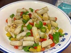 -六弟特色小馆(人民新村店)