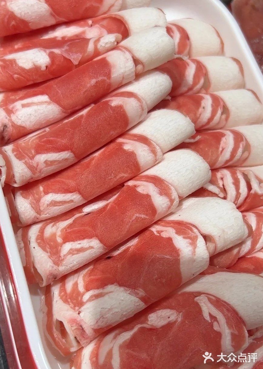 今天火锅吃撑了，超满足