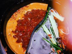 -两三事小郡肝串串香火锅(桂庙店)