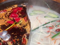 -周小明火锅(黑金冠社区店)