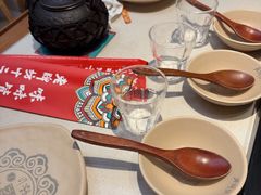 -老牌坊云南鱼豆花火锅(哈西万达店)