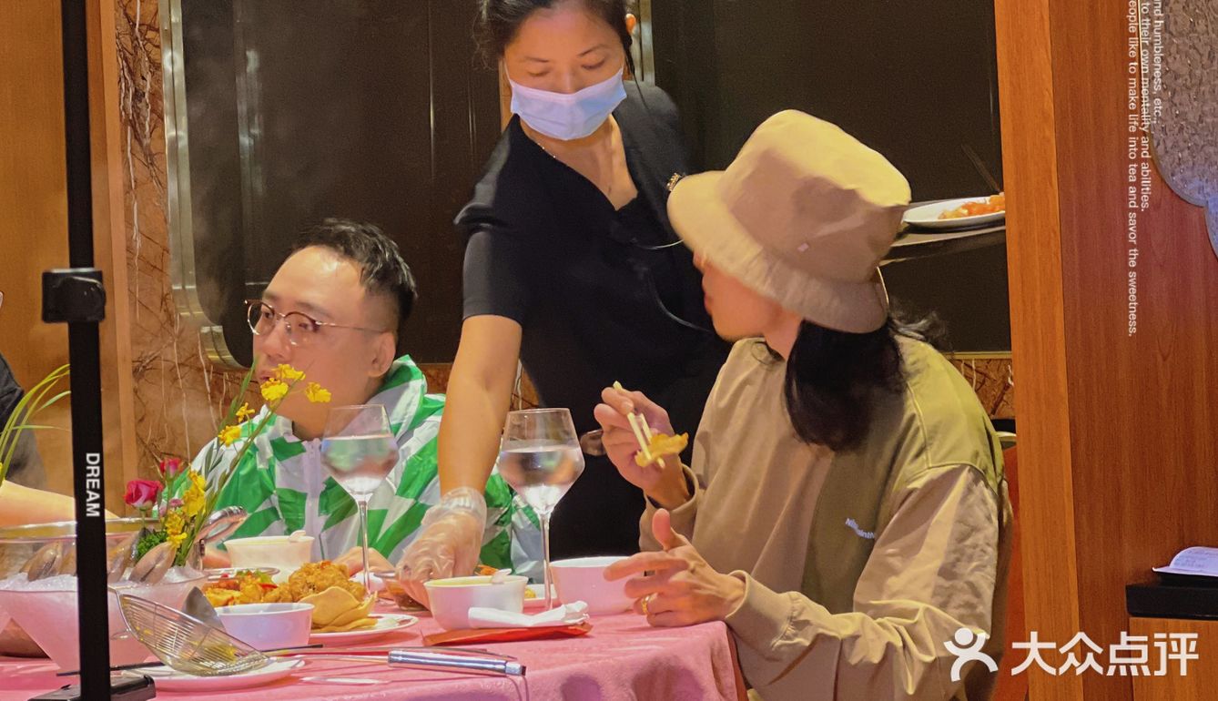 这家港式火锅我已经来过很多次了，入冬就会想起吃火锅