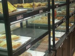 面包甜点陈列柜-TOUCH泰奇(奉贤宝龙城市广场店)