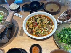 -川堂风·跷脚牛肉·乐山爆炒(宝山日月光店)