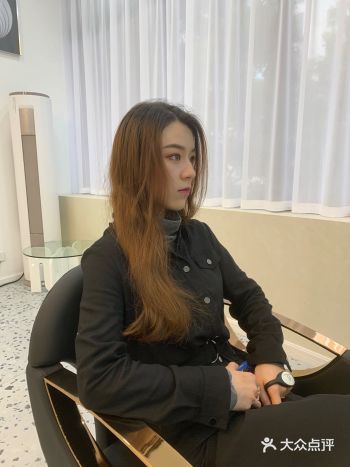 #减龄发型#显白发色2020年秋冬显质感显白发色