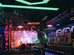 -路边边.炒菜烧烤.音乐餐厅(良乡长虹店)