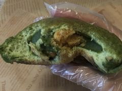 咸蛋黄肉松青团包-奈雪的茶(金华永盛店)