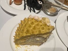 -广州万富希尔顿酒店·感趣自助餐厅·金秋蟹宴生蚝海鲜刺身