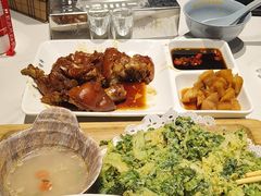 -老周家酱卤猪蹄私房菜(克拉玛依西街店)