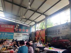 大堂-五七小李子油焖大虾(总店)