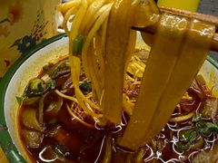 -拈签一笑黄牛肉辣卤串串