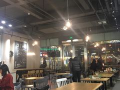 大堂-HELLO 27 意面·沙拉·帕尼尼