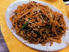 鸡蛋炒河粉-濠轩阁特色生蚝火锅(水湾路店)