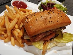鸡肉汉堡-北京海湾半山酒店-加咖啡西餐厅