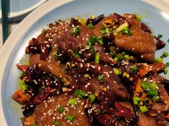 张家沱香辣蹄-懒人盐府人家(航天桥店)