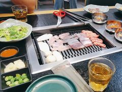 -臻牛烤肉