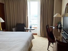 -汕尾巴黎半岛酒店