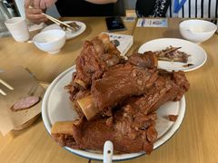 招牌酱大骨-关东小磨东北菜(上海长风大悦城店)