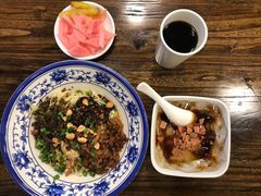 -碗里捞川渝特色面(沙河玖耀里店)