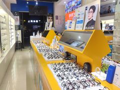 -诺柯视眼镜-蔡司依视路官方工厂店(淞南一店)