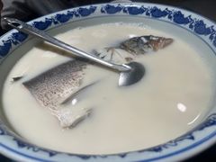 -南京金牛湖巨碗鱼头