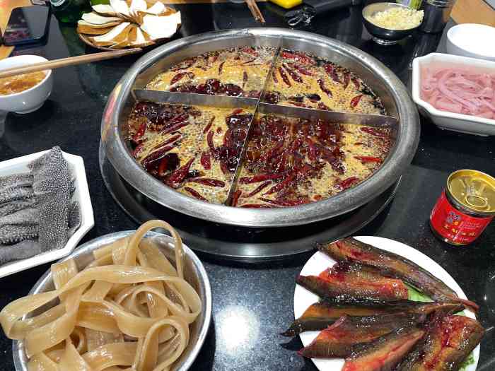 夜福火锅(临江门店)-"感觉还不错,味道感觉还行吧,一般.