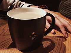 水-星巴克(武康路店)