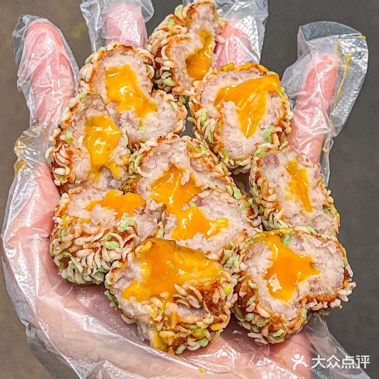 一口入夏!吃到超好吃的冰杨梅!
