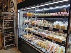 面包甜点陈列柜-罗森尼娜(德思勤店)