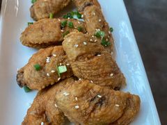 -Chom Cafe and Restaurant