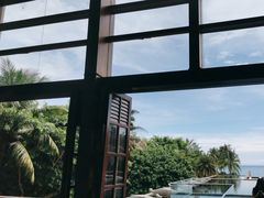 -亚龙湾喜来登·美景台大堂吧