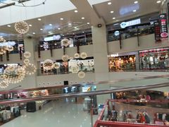 -鸿通城购物中心