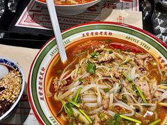 -亚皆老街南宁老友粉·米粉(印象城店)
