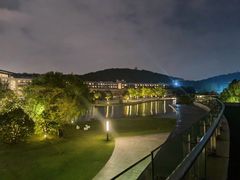 -上海佘山世茂艾美酒店